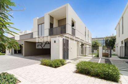 Villa - 4 - 5 for rent in Aura - Tilal Al Ghaf - Dubai