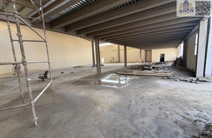 Warehouse - Studio - 2 Bathrooms for rent in Umm Al Thuoob - Umm Al Quwain