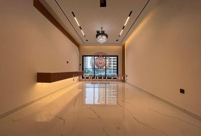 2P7MssY5J44 - Property Image 2