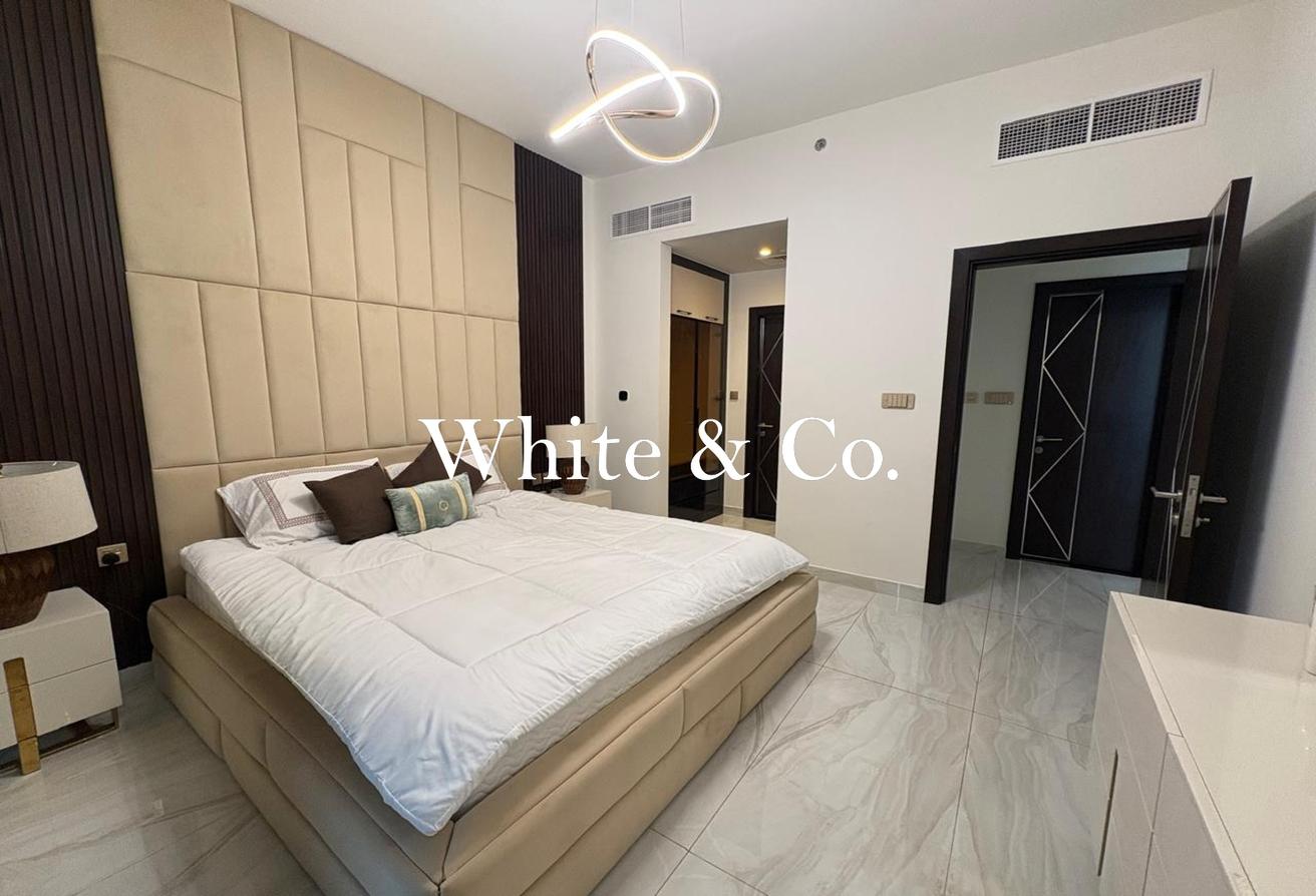 Large Study | Fully Furnished | Pool View photo 8