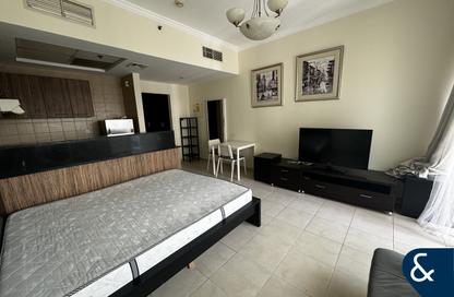 Apartment - Studio - 1 Bathroom for sale in Burj Al Nujoom - Downtown Dubai - Dubai