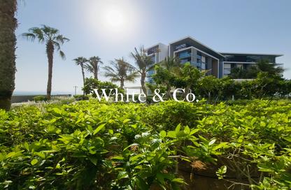 Apartment - 1 - 2 for sale in Bluewaters Residences Building 2 - Bluewaters Residences - Bluewaters - Dubai