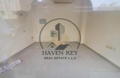 Shop - Studio for rent in Fire Station Road - Muwaileh - Sharjah