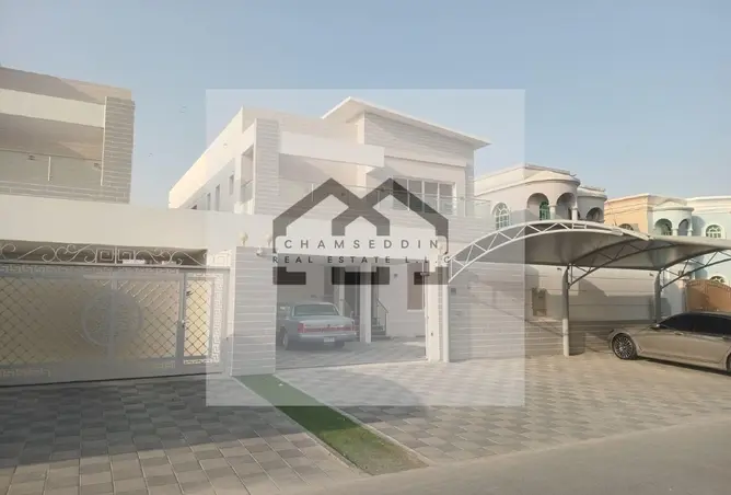 135617804 - Property Image 2