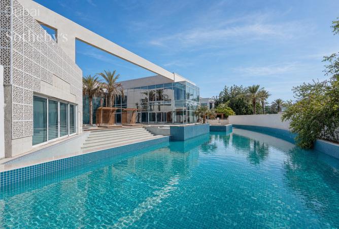Expansive Modern Home in Emirates Hills