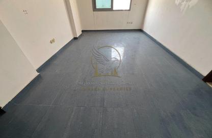 Apartment - 3 - 3 for rent in Al Qulaya'ah - Al Sharq - Sharjah
