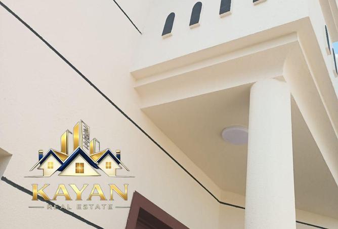 2-Storey 4BR Villa with Large Yard in Al Batteen