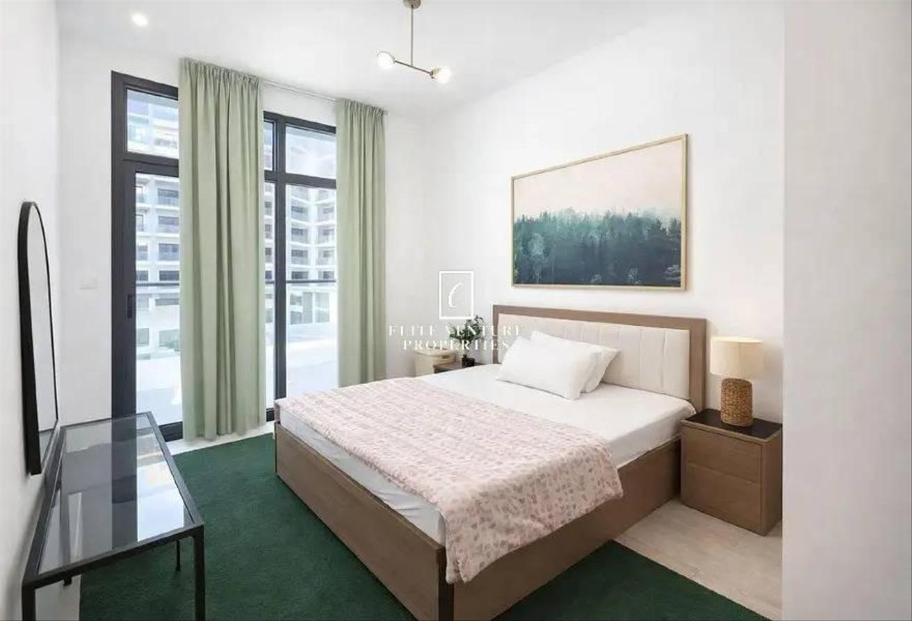 MODERN 1-BHK | FULLY FURNISHED | COMMUNITY VIEW photo 4