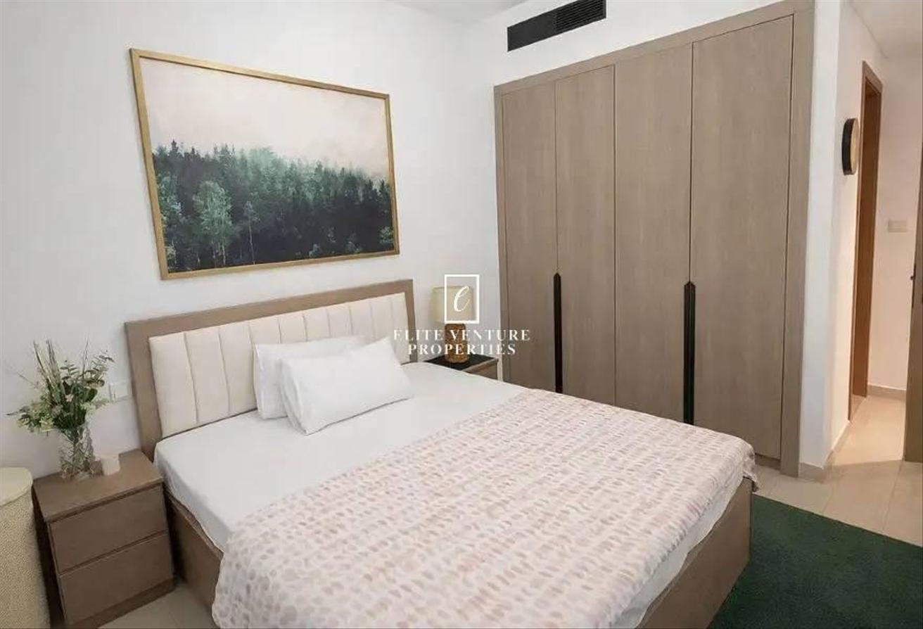 MODERN 1-BHK | FULLY FURNISHED | COMMUNITY VIEW photo 5