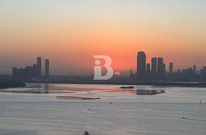 شقة - 2 - 2 للايجار في A كريك سايد 18 - حدائق الإمارات 1 - مرسى خور دبي - دبي