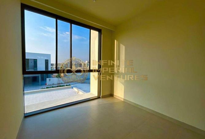 102001228 - Property Image 3