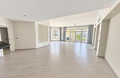 Apartment - 3 - 4 for rent in Al Basri - Shoreline Apartments - Palm Jumeirah - Dubai