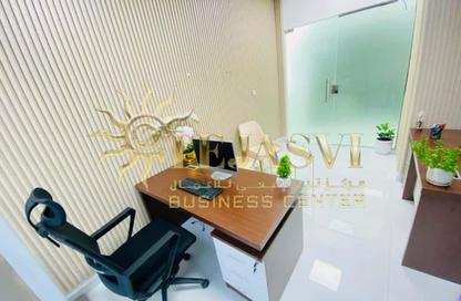 Office Space - Studio - 1 Bathroom for rent in Red Avenue - Al Garhoud - Dubai