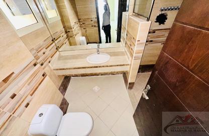 Apartment - 2 Bedrooms - 3 Bathrooms for rent in Muwaileh 29 Building - Muwaileh - Sharjah