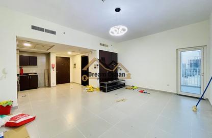Apartment - Studio - 1 for rent in Al Manal View - Liwan - Dubai Apartment - Studio - 1 for rent in Al Manal View - Liwan - Dubai
