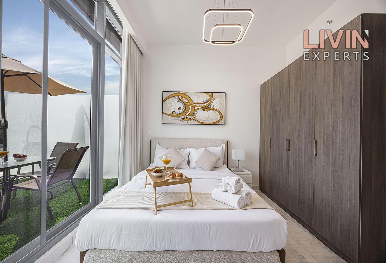 Stylish Studio | Fully Furnished | Community View photo 9