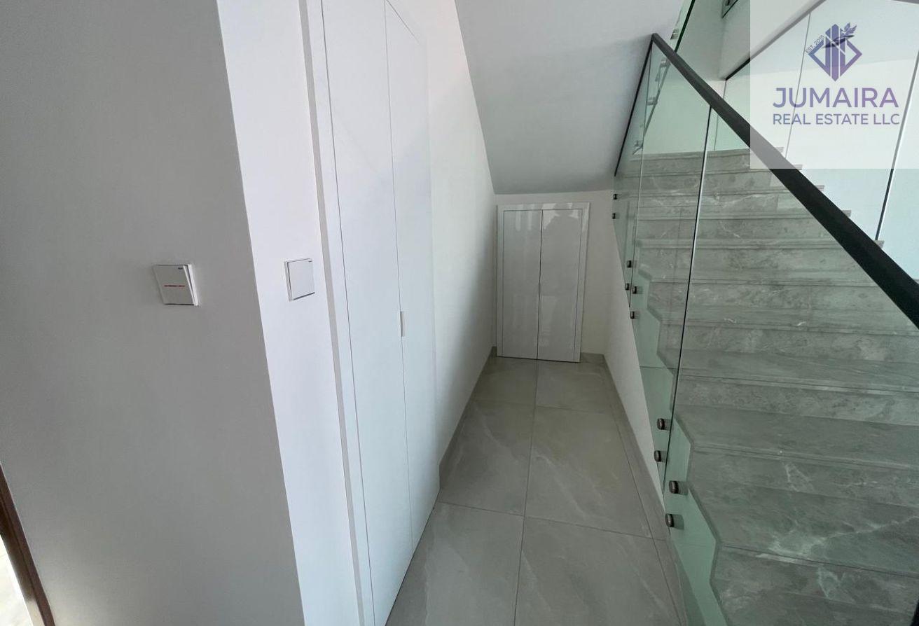 Premium Beachfront 4BR Villa | Al Marjan Island
