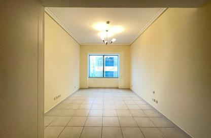 Apartment - 3 Bedrooms - 3 Bathrooms for rent in 21st Century Tower - Sheikh Zayed Road - Dubai Apartment - 3 Bedrooms - 3 Bathrooms for rent in 21st Century Tower - Sheikh Zayed Road - Dubai