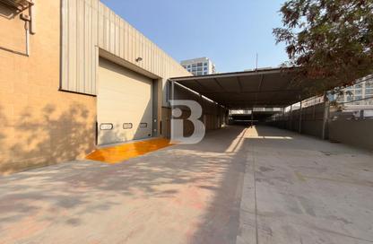 Warehouse - Studio for rent in Al Qusais Industrial Area - Al Qusais - Dubai