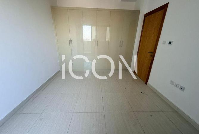 74240741 - Property Image 3