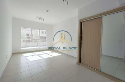 Apartment - 2 Bedrooms - 3 Bathrooms for rent in Oxford Building - District 14 - Jumeirah Village Circle - Dubai