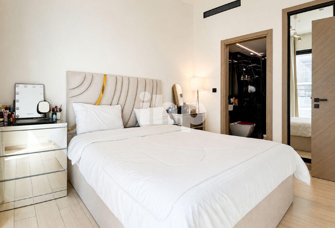 Spacious & Modern| Premium Finishes|Move in Ready photo 2
