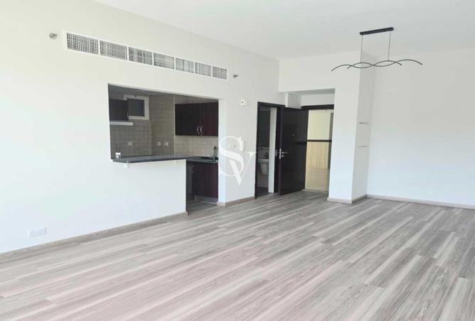 106834363 - Property Main Image