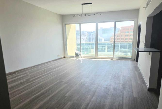106834363 - Property Image 3
