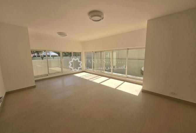 73842441 - Property Image 2