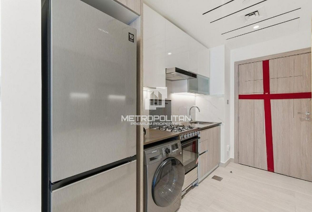 Furnished | Vacant from September | High Floor photo 11