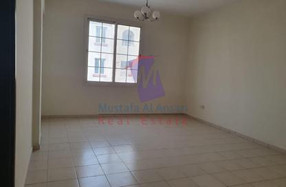 Apartment - 1 - 2 for rent in Building Y24 - England Cluster - International City - Dubai
