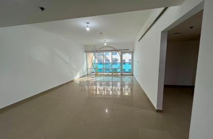 Apartment - 2 Bedrooms - 3 Bathrooms for rent in Al Khan Corniche - Al Khan - Sharjah