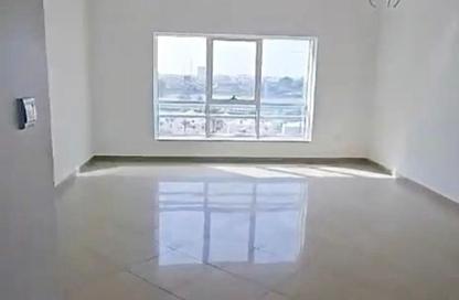 Apartment - 2 Bedrooms - 3 Bathrooms for sale in Al Majaz 1 - Al Majaz - Sharjah