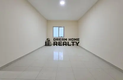 شقة - 2 غرف نوم - 3 حمامات للايجار في شارع التعاون الجديد - التعاون - الشارقة