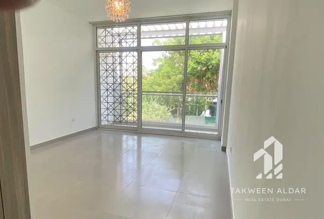 142853516 - Property Image 3