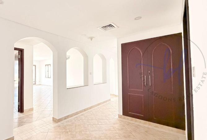 83668796 - Property Image 2