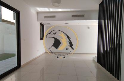 Townhouse - 2 - 4 for rent in Nasma Residence - Al Tai - Sharjah