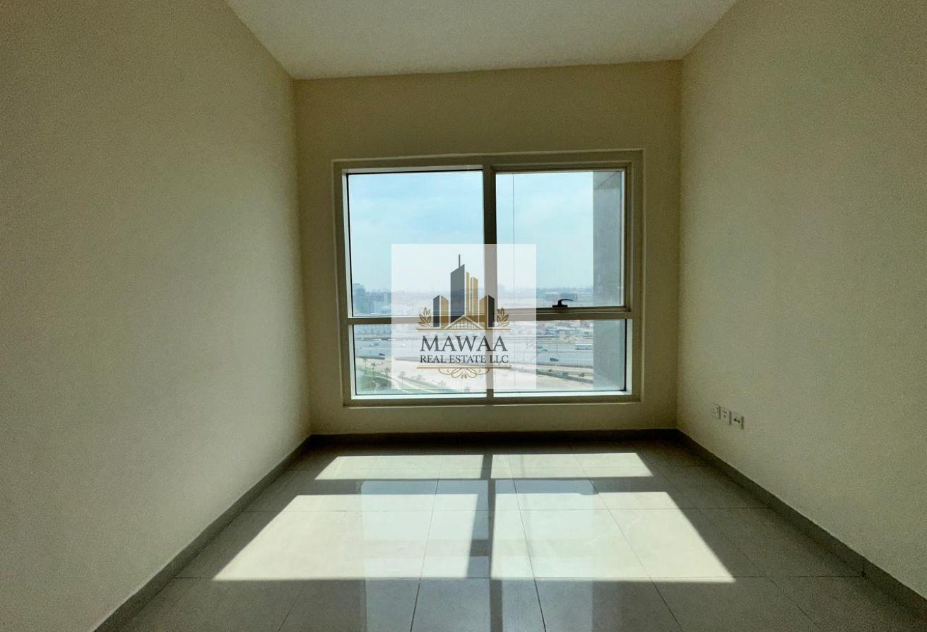 Spacious 1BR | Prime JLT Location | Vacant photo 9
