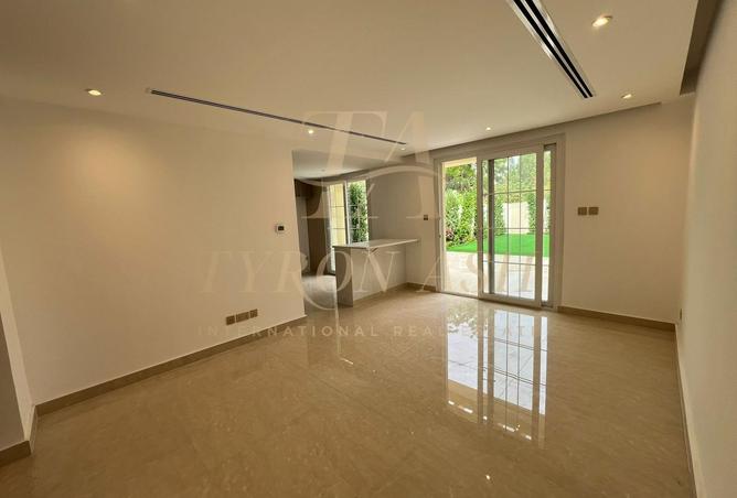 70671085 - صورة العقار 2