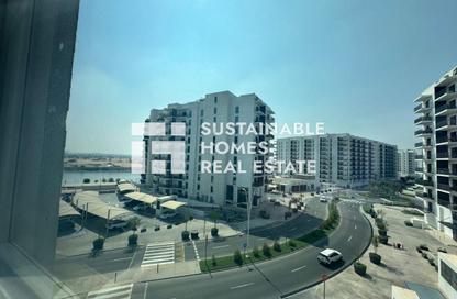 Apartment - 3 Bedrooms - 4 Bathrooms for sale in Waters Edge - Yas Island - Abu Dhabi