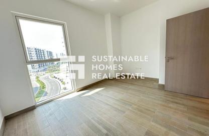 Apartment - 3 Bedrooms - 4 Bathrooms for sale in Waters Edge - Yas Island - Abu Dhabi