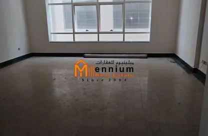 شقة - 3 غرف نوم - 3 حمامات للبيع في برج  المها - المجاز - الشارقة