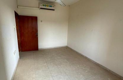 Apartment - 1 Bedroom - 1 Bathroom for rent in Al Rumailah building - Al Rumailah 2 - Al Rumaila - Ajman