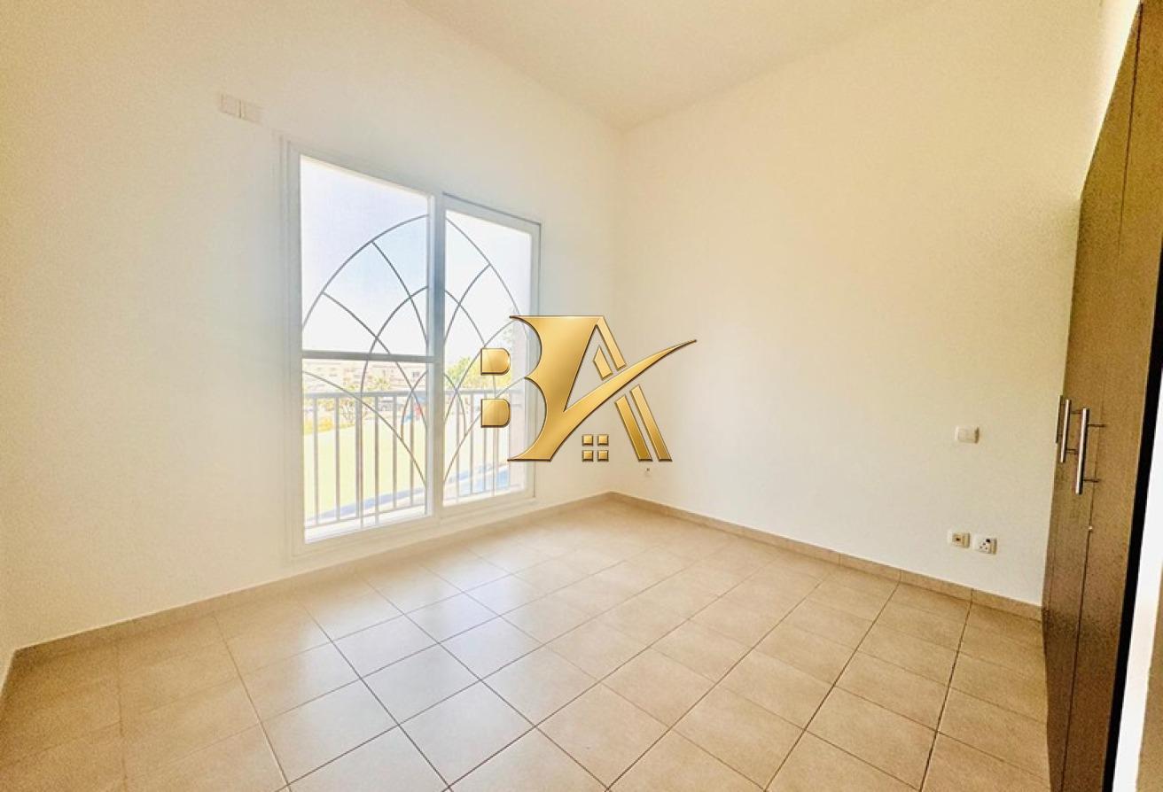 CLOSER TO POOL | GOOD LOACTION| WELL MAINTAINED photo 5