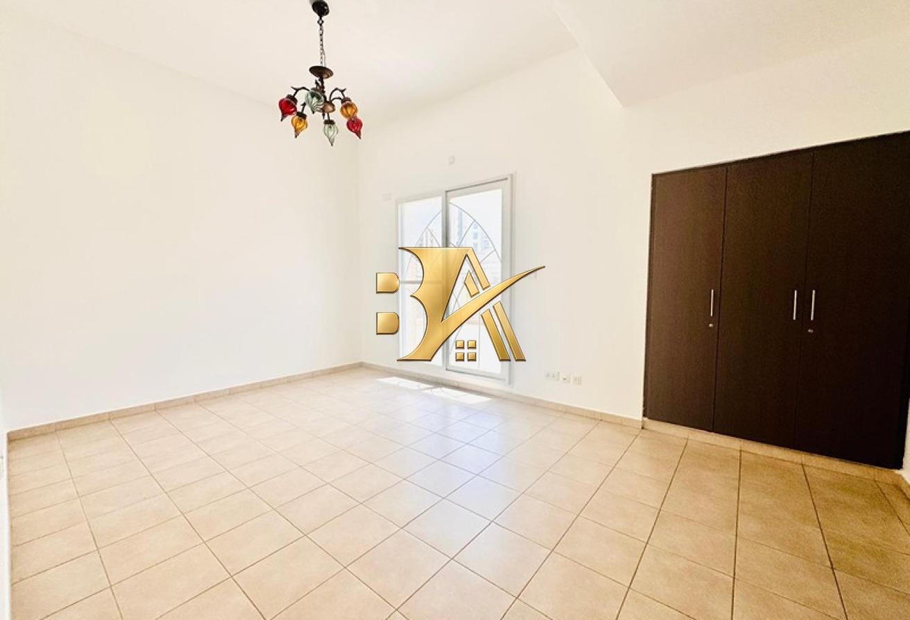 CLOSER TO POOL | GOOD LOACTION| WELL MAINTAINED photo 12