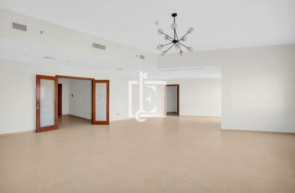 Apartment - 3 - 4 for sale in Dubai Jewel Tower - Dubai Internet City - Dubai