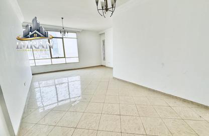 Apartment - 3 Bedrooms - 3 Bathrooms for rent in New Al Taawun Road - Al Taawun - Sharjah