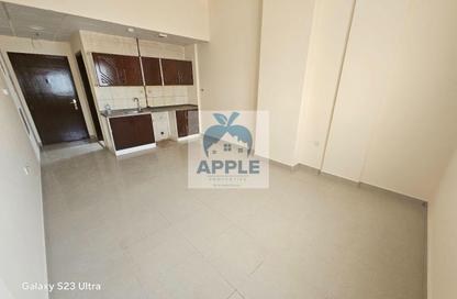 Apartment - Studio - 1 for rent in Muwaileh 3 Building - Muwaileh - Sharjah