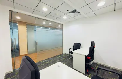 مكتب - استوديو - 4 حمامات للايجار في شارع حمدان - أبوظبي