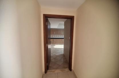 Apartment - 3 Bedrooms - 5 Bathrooms for rent in Al Khan Corniche - Al Khan - Sharjah